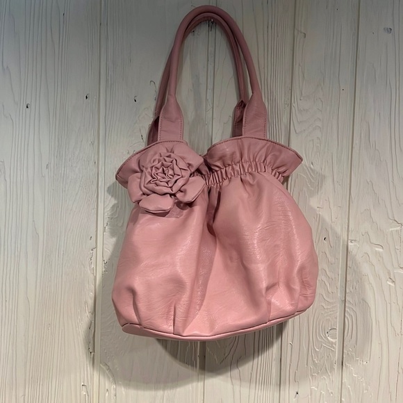 BUENO light pink hobo bag with flower and snap enclosure - Picture 1 of 9